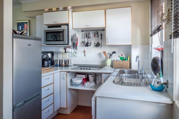 How Can You Incorporate Smart Appliances for an Efficient Kitchen Workflow?